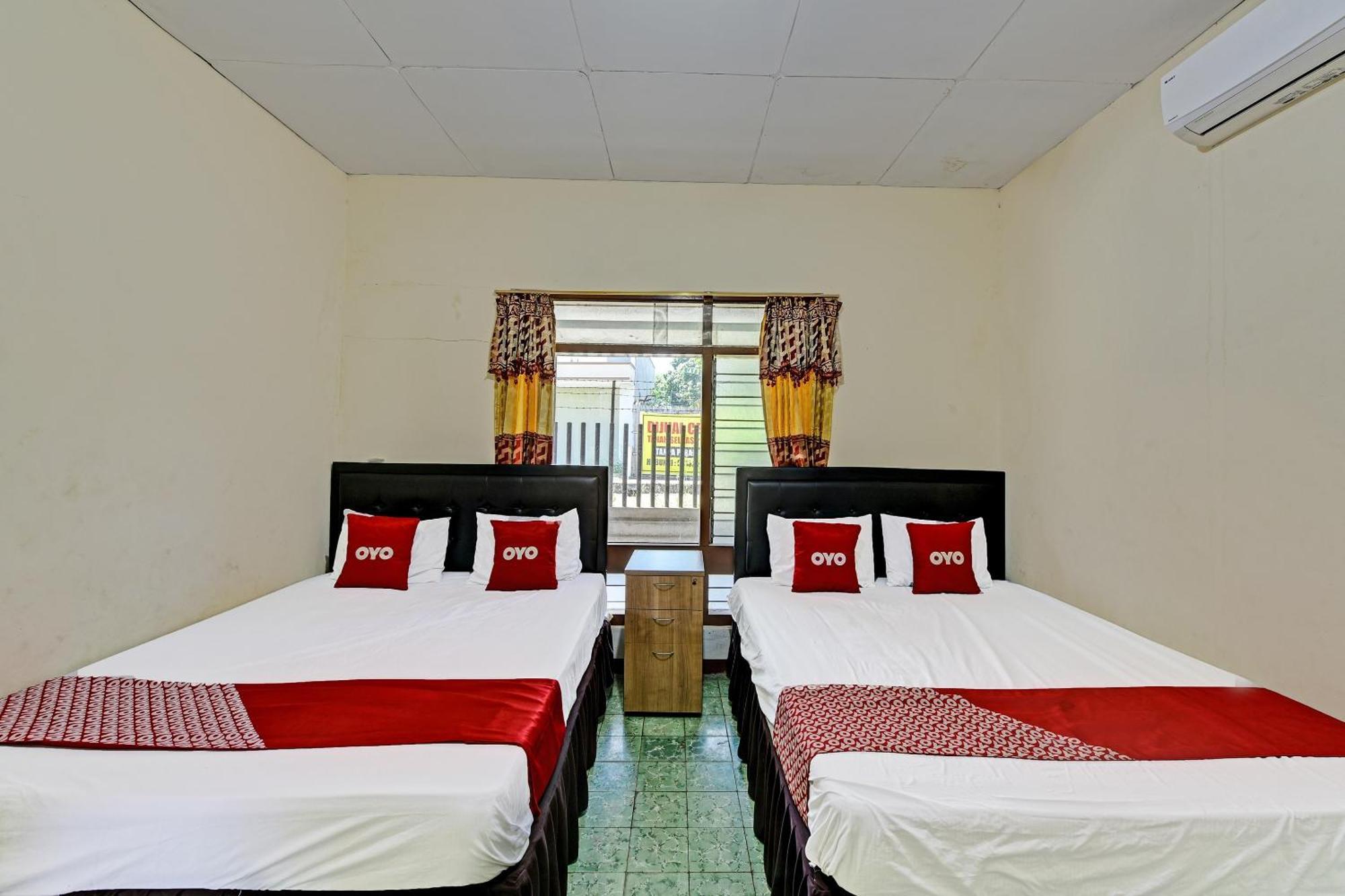 Oyo 90443 Hotel New Kartika In Cilopadang Экстерьер фото