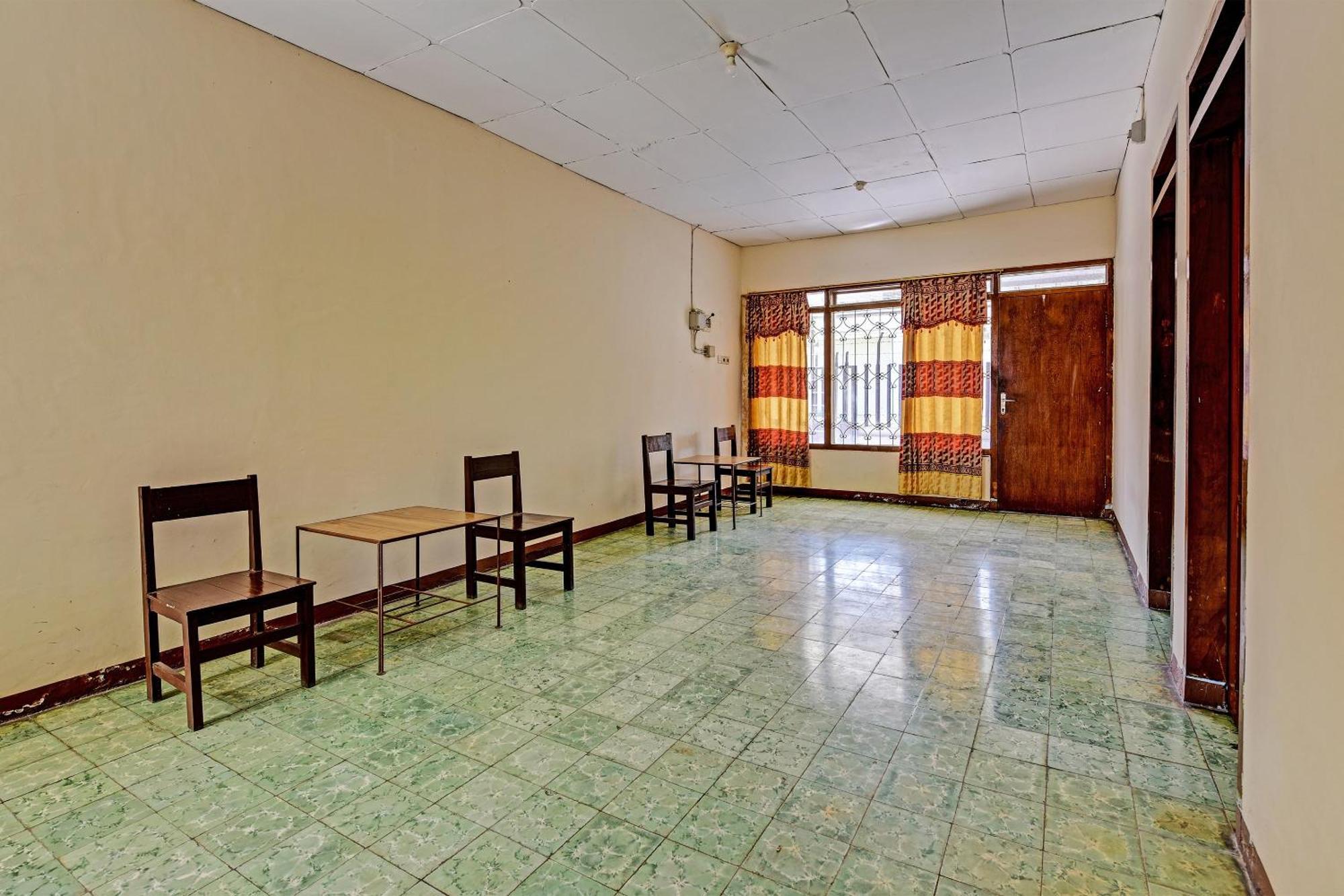 Oyo 90443 Hotel New Kartika In Cilopadang Экстерьер фото
